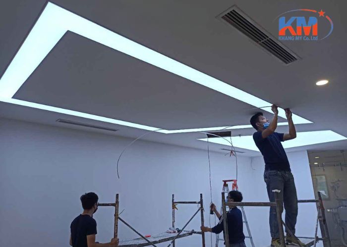 trần xuyên sáng văn phòng họp (5) trần xuyên sáng văn phòng họp (5)